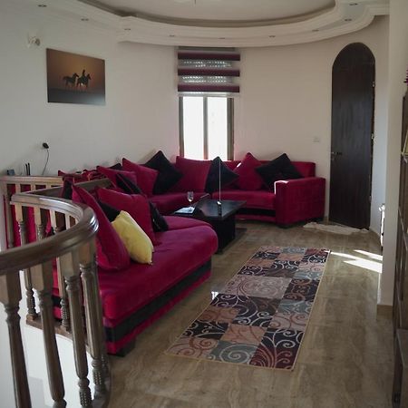 Relaxing Oasis Villa Вади Муса Экстерьер фото